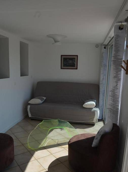 Gîte pour 5 personnes, avec piscine à La Bouilladisse - 2