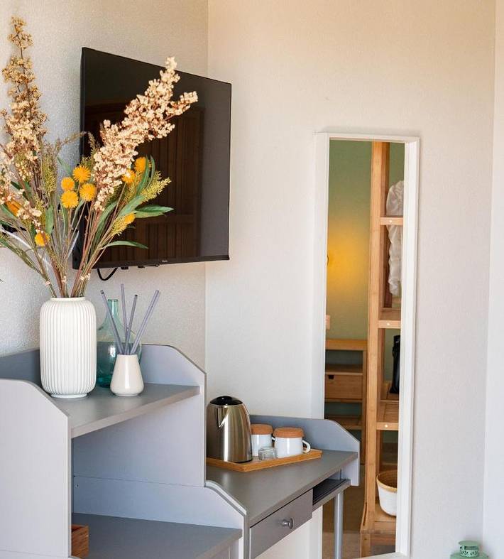 Chambre d’hôte pour 2 personnes, avec vue ainsi que terrasse et jardin à San Teodoro - 4