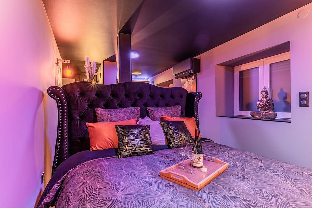 ⚜️ Romantic Love Room | Jacuzzi, Sauna & Terrace | Near Strasbourg 💕 in Drusenheim, Nordelsass