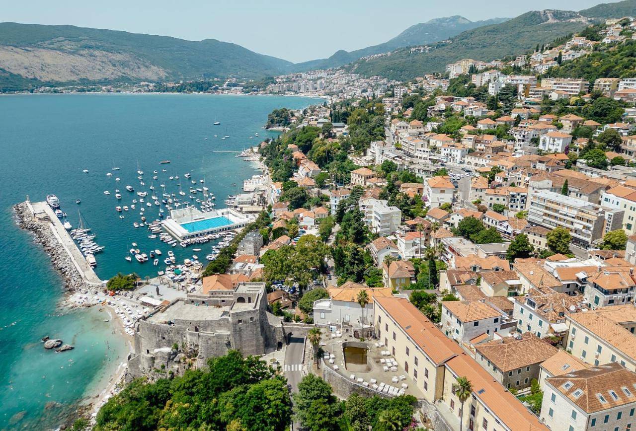 Two-Bedroom Apartment in Castelnuovo (Montenegro), Bay of Kotor
