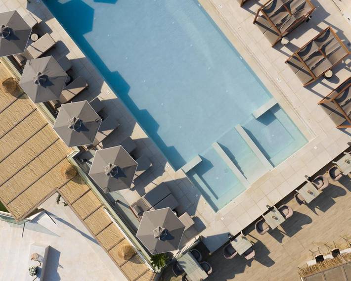 Hôtel pour 3 personnes, avec vue et piscine ainsi que terrasse et sauna