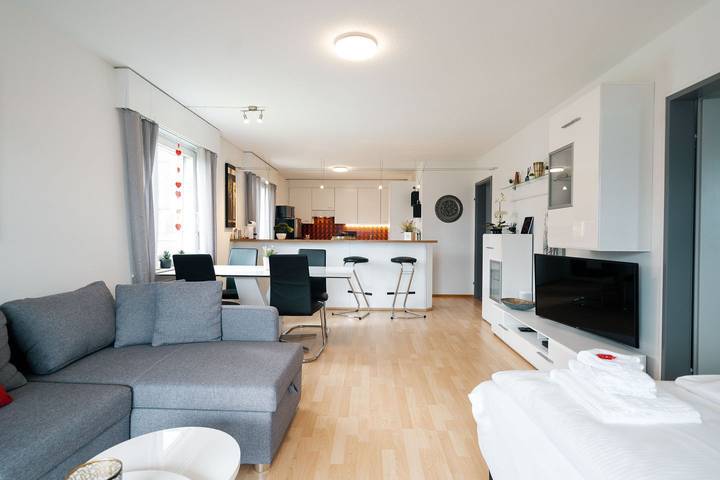 Ganze Wohnung, „Wohlfühlen im Apartment Panoramablick: Natur, Komfort und Spass für die ganze Familie!“ in Amden, Walensee