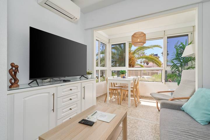 Entire apartment, Studio Apartment 'La Sonrisa By Ist' – Comfortable Stay Near Costa del Sol Beach in Torrox Costa, Torrox
