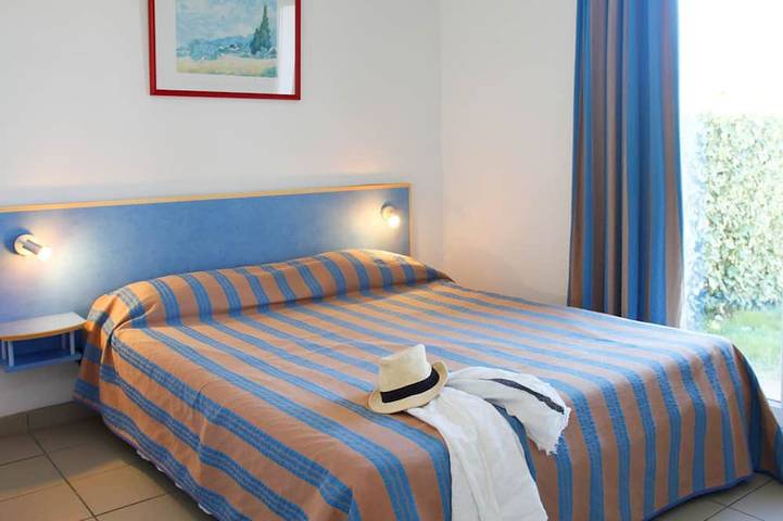 Ganze Wohnung, Accès Piscine! Appart cos und sympa mit mezzanine, près de la plage in Le Château-d'Oléron, Côte de Beauté