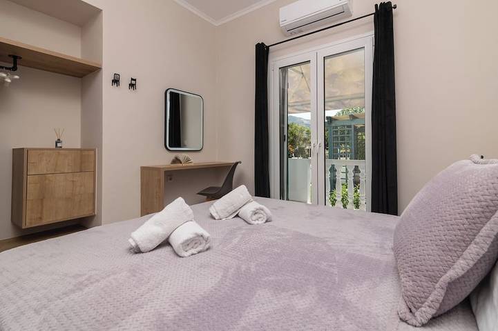 Gîte pour 6 personnes, avec jardin ainsi que balcon et jacuzzi dans Kalamaki - 4