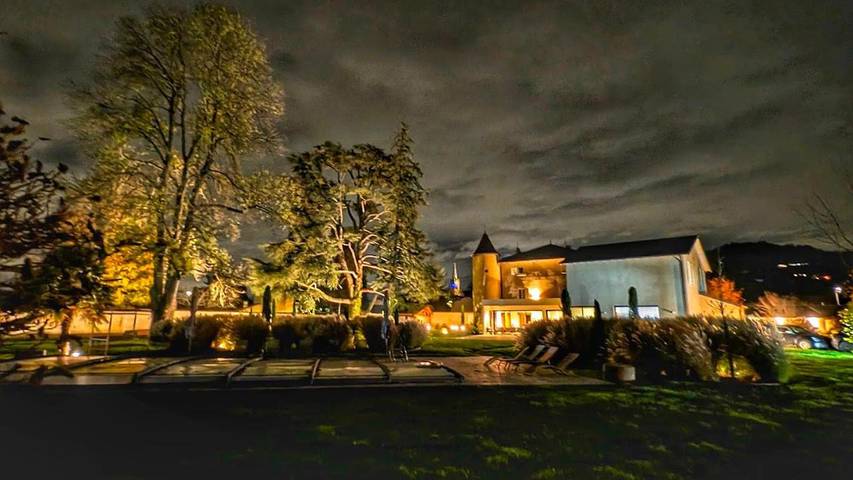 Location de vacances pour 2 personnes, avec vue et jardin à Oytier-Saint-Oblas - 2