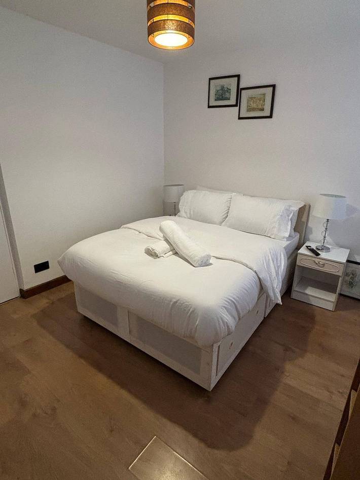 Holiday home for 5 people, with garden, with pets in London