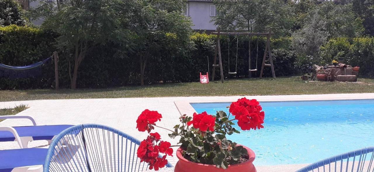 Villa Garden & Pool - Alojamentos in Britelo, Gémeos e Ourilhe, Distrito de Braga