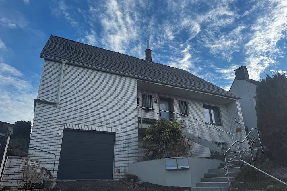 Ganze Wohnung, Moderne Wohnung in Dortmund - ruhig, grün und stadtnah: für Urlaub & Beruf! in Dortmund, Ruhrgebiet