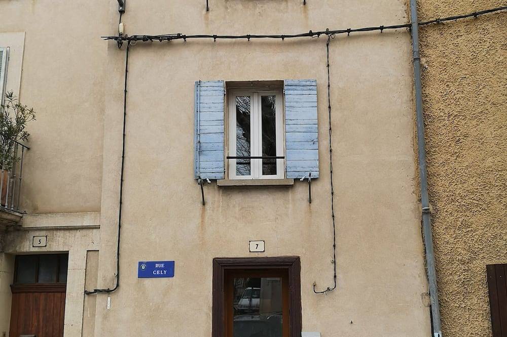 Charming little house in the heart of town in Apt, Regionaler Naturpark Luberon