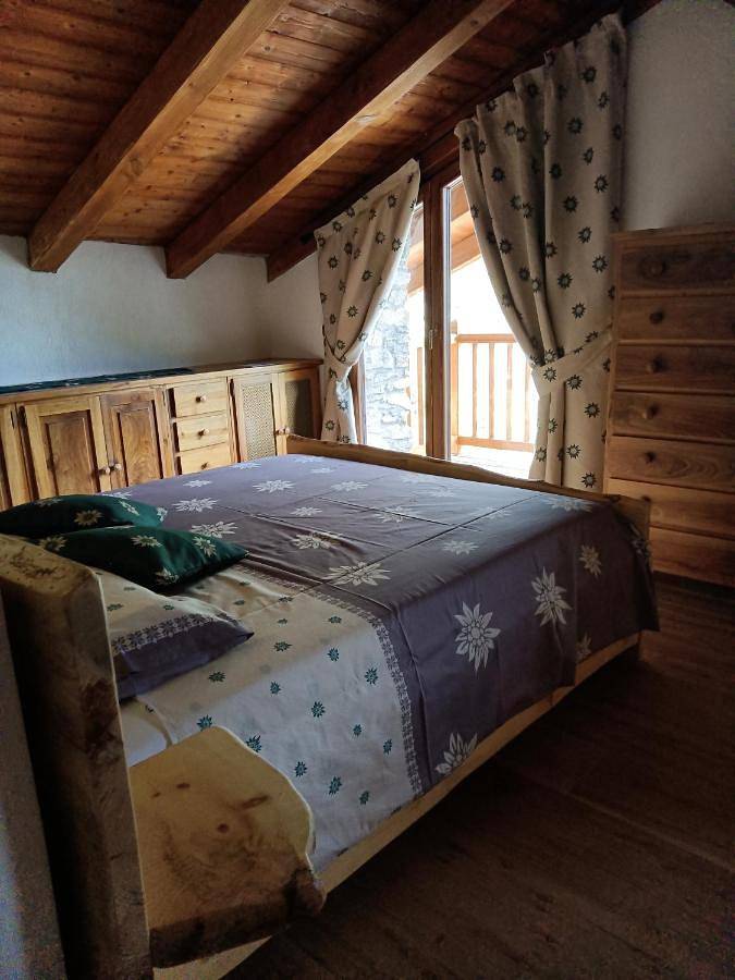 Le temps Retrouvé - casa tipica con giardino in Villeneuve, Comune di Villeneuve