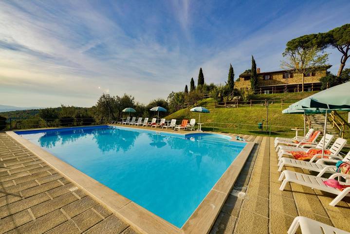 Ferienwohnung für 4 Personen, mit Garten und Pool sowie Seeblick in Umbrien - 2