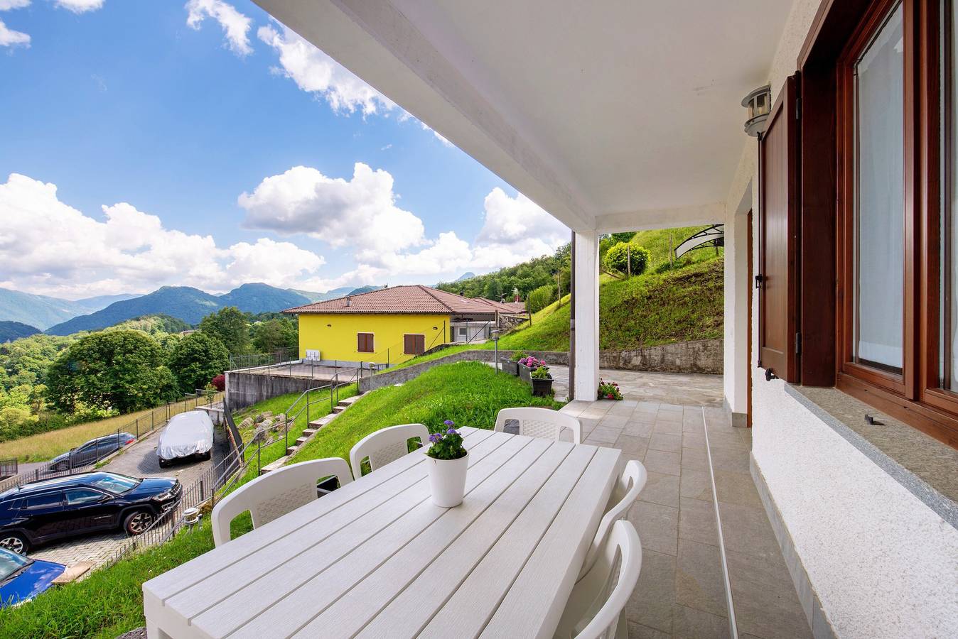 Ferienhaus "Loft Bellavista" mit Bergblick, privater Terrasse und Wlan in San Fedele Intelvi, Centro Valle Intelvi