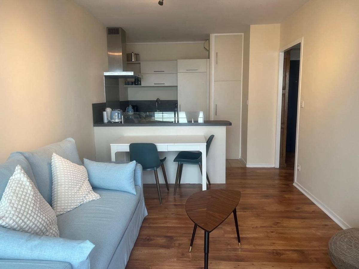 Appartement entier, Les pieds dans l'eau in Les Rosaires, Plérin
