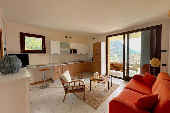 Gîte pour 4 personnes, avec piscine ainsi que vue sur le lac et jardin à Argegno - 4