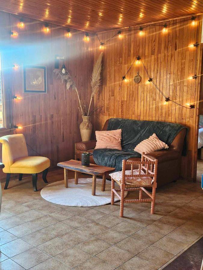 Maison de campagne pour 4 personnes, avec terrasse, animaux acceptés à Saint-Jean-de-Chevelu