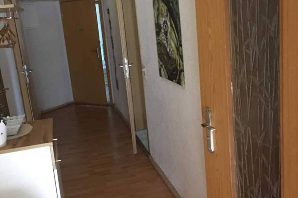 Entire apartment, Vacation apartment 2 Alte Kaserne - Holiday apartments Alte Kaserne close to Lake Drewen in Wesenberg, Mecklenburg-Strelitz