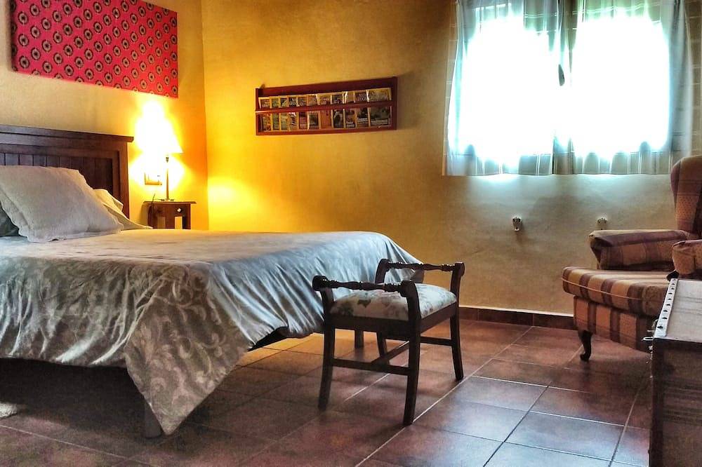 Freistehendes Haus mit 2 Schlafzimmern mit Blick auf das Tal in Berzocana, Cáceres und Umgebung