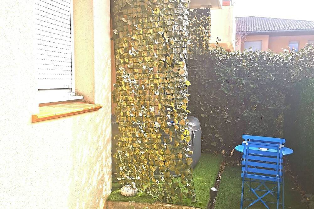Appartement entier, Escale marine appartement Rez de jardin T2 avec jacuzzi piscine in Saint-Jory, Toulouse et ses environs