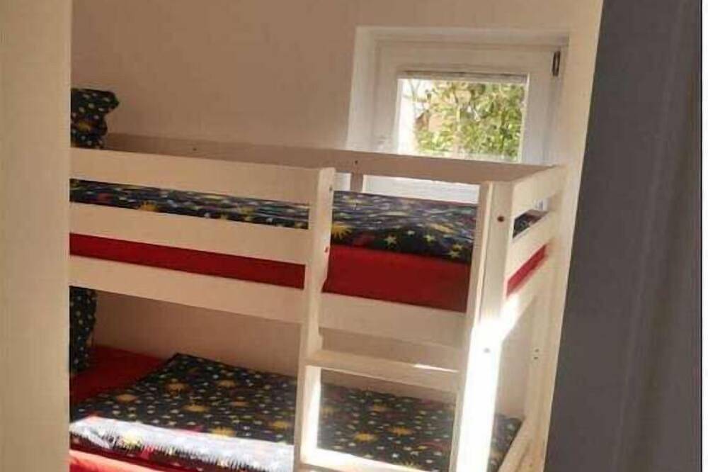 Ferienwohnung mit 2 Schlafzimmer in Hohenfelde, Südliche Ostseeküste