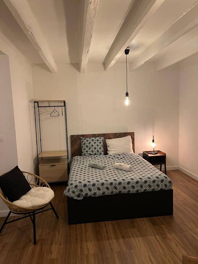 Gîte pour 2 personnes, avec jardin et terrasse à Blanzy - 3