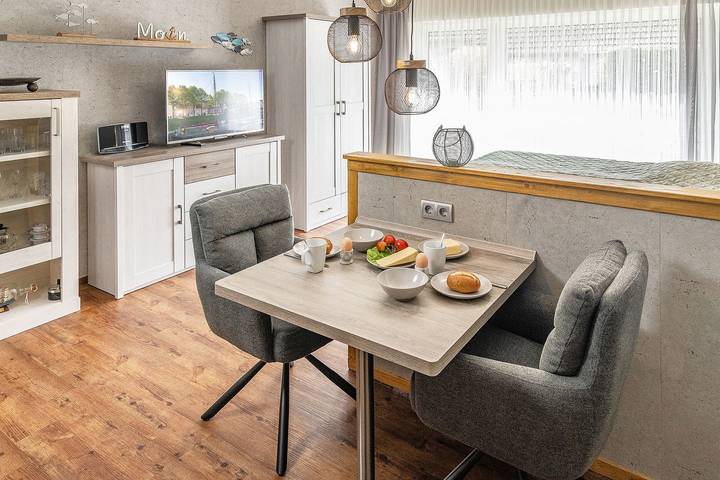 Ferienwohnung für 2 Personen, mit Terrasse in Harlesiel, Wittmund