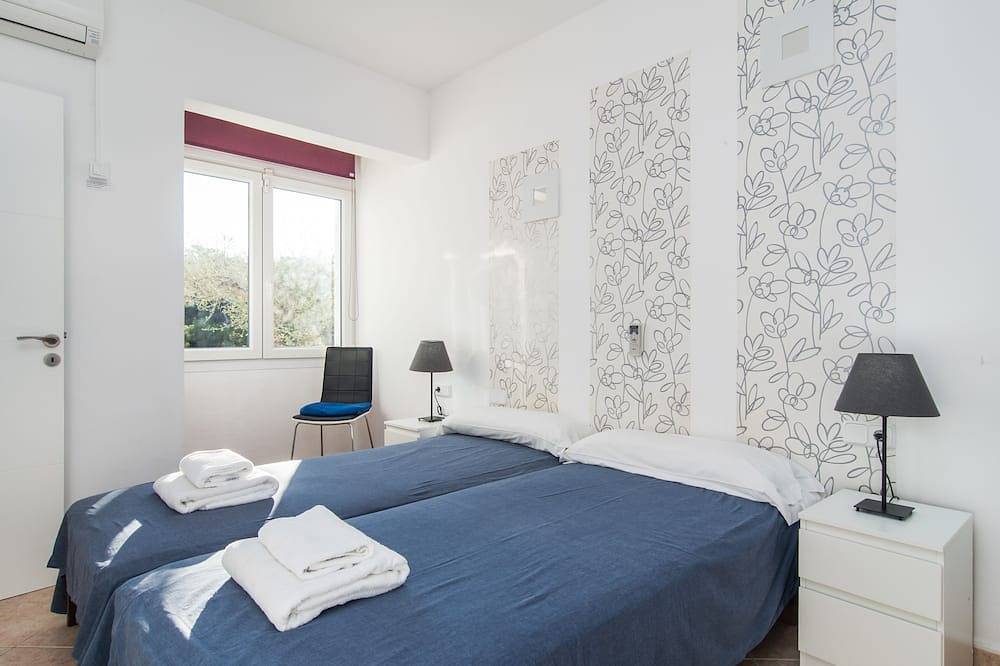 First line of the beach in Cala d'Or, Santanyí