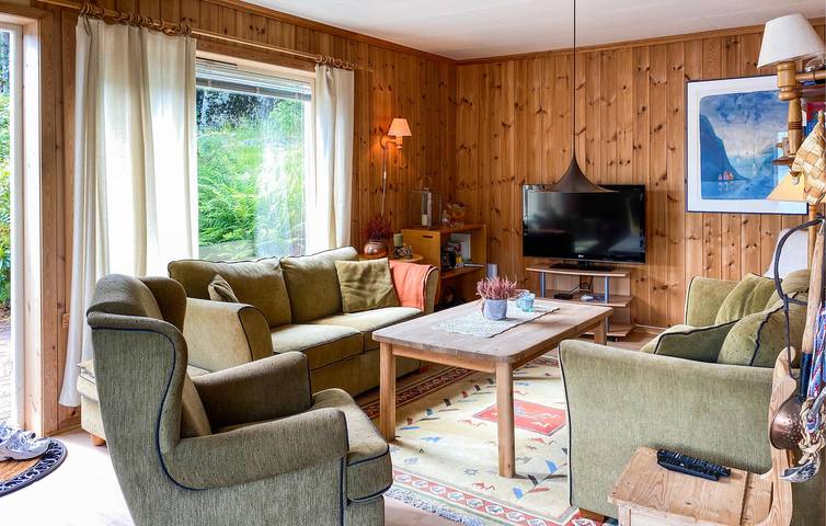 Ferienhaus für 8 Personen mit Garten in Halsa, Nördliches Fjordnorwegen