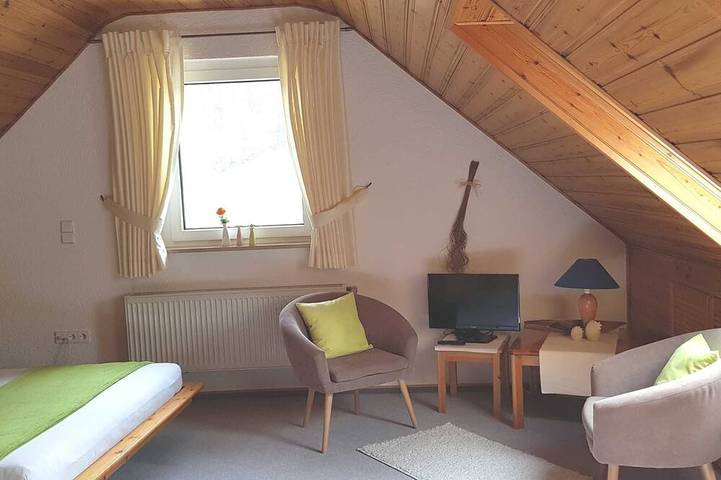 Ferienwohnung für 4 Personen, mit Balkon und Pool sowie Garten in Ebermannstadt - 4