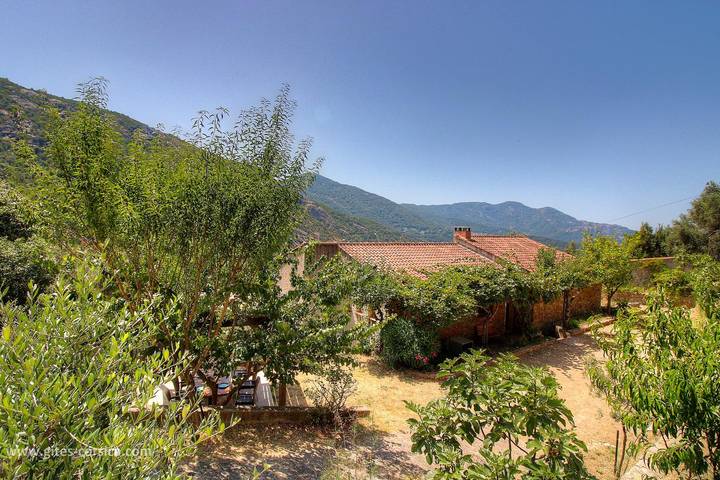 Gîte für 6 Personen, mit Ausblick und Garten, mit Haustier
