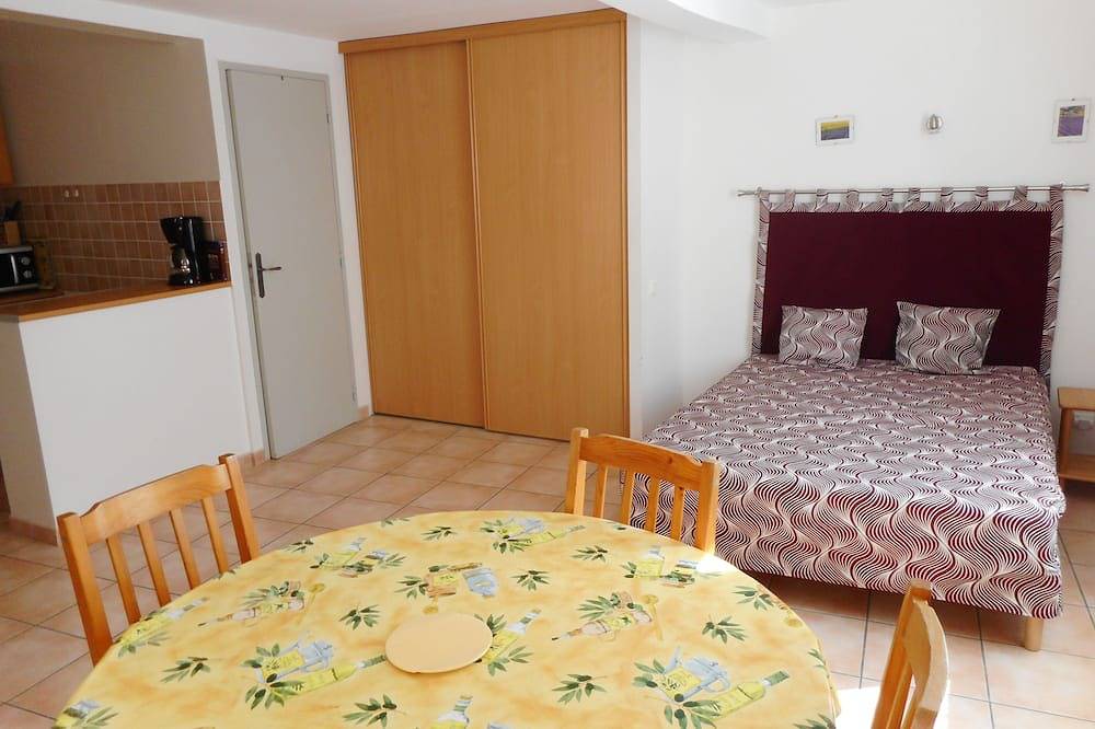 Apartamento entero, Alquiler Estudio en Moustiers Ste Marie in Moustiers-Sainte-Marie, Parc naturel régional du Verdon