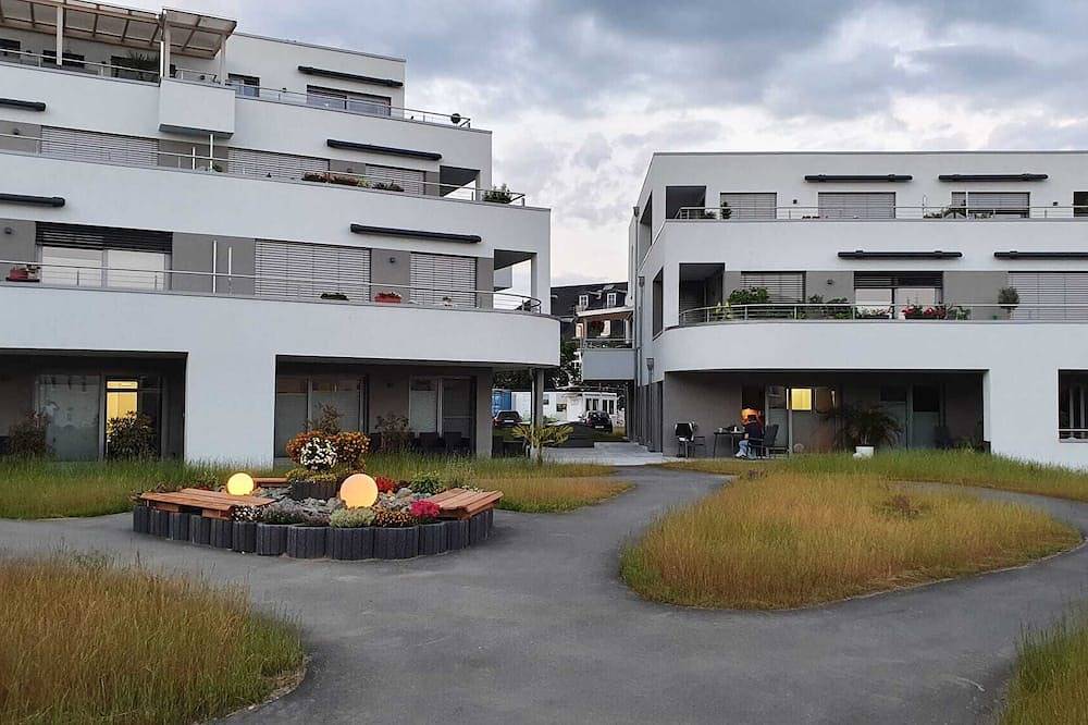 Ganze Wohnung, Moderne barierefreie Fw mit Gartenzugang und Terasse in Plauen, Chemnitz und Umgebung