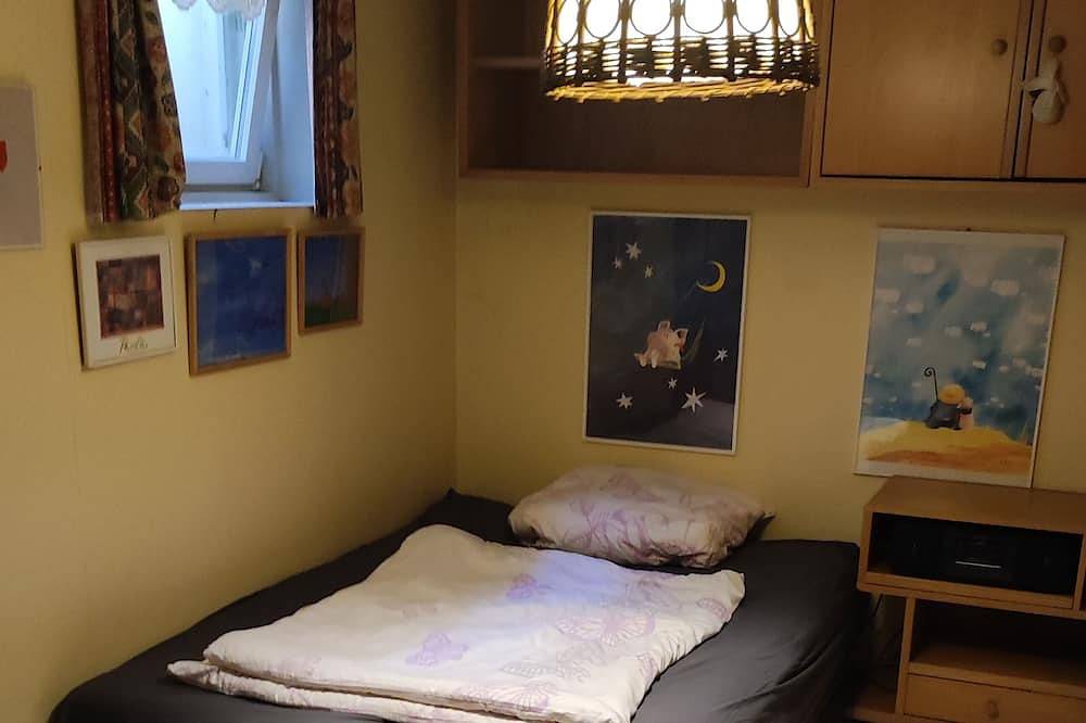 Ganze Wohnung, Große Ferienwohnung bei Dinkelsbühl mit Wallbox, Garten und Terasse in Dinkelsbühl, Romantische Straße
