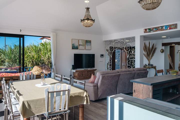 Location de vacances pour 4 personnes, avec jardin ainsi que terrasse et piscine à Calheta - 3