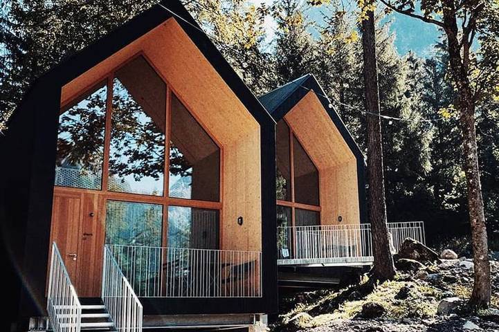 Hütte für 6 Personen, mit Balkon und Garten in Brand