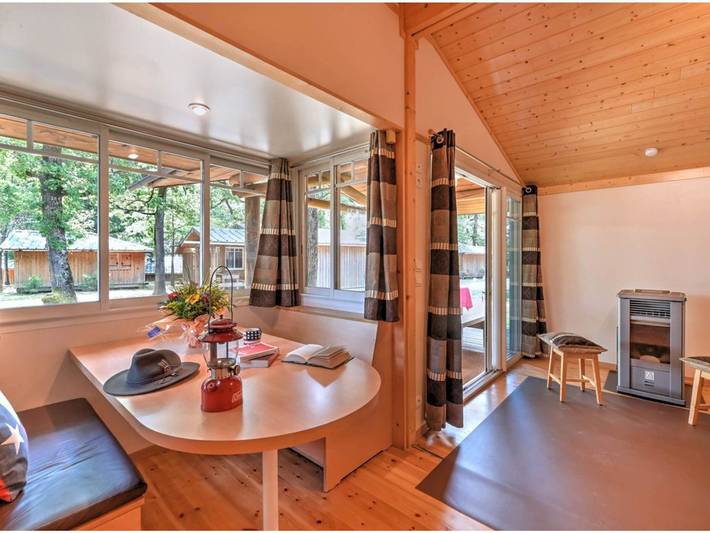 Chalet pour 6 personnes, avec terrasse et piscine dans le Tarn - 2