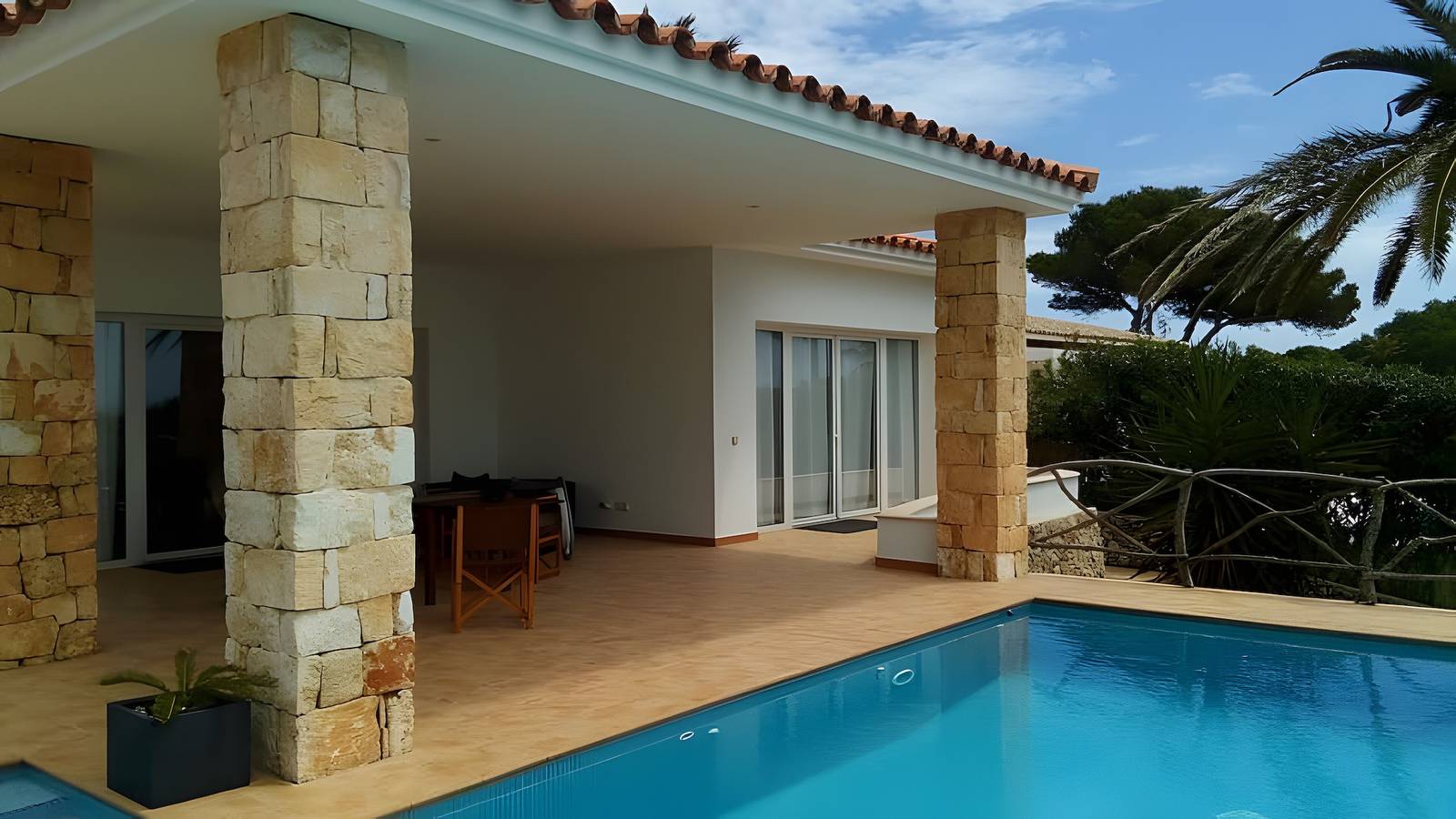 Casa Vacacional 'Hermosa Villa con Vistas al Mar', Wi-Fi y Aire Acondicionado in Binissafuller, Sant Lluís