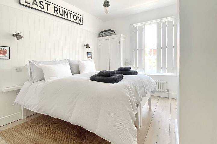 Sea air and starry nights - there's space for two and your four legged friend. in Cromer, Côte de Norfolk