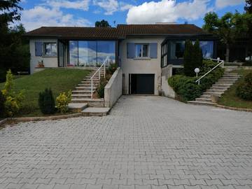 Gîte pour 2 personnes, avec jardin à Saint-Lattier