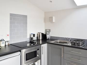 Log Cabin for 2 People in Bridlington, East Riding of Yorkshire, Photo 4