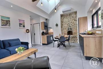 Gîte pour 4 personnes, avec vue ainsi que terrasse et jardin à Saint-Georges-de-Chesné