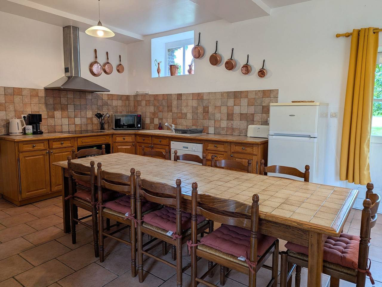 Ruhiges Ferienhaus im Wald, nahe Gien, 3 Schlafzimmer und 2 Bäder in Ouzouer-sur-Trézée, Montargis und Umgebung