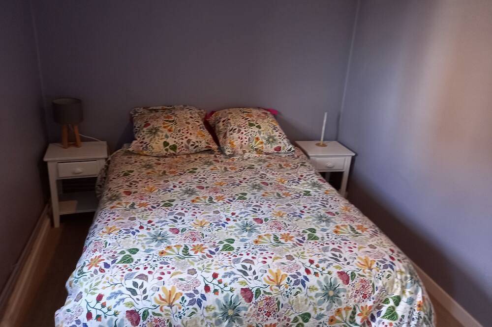 Breton house in the village of Hillion, 300m from the sea in Hillion, Côte de Goëlo