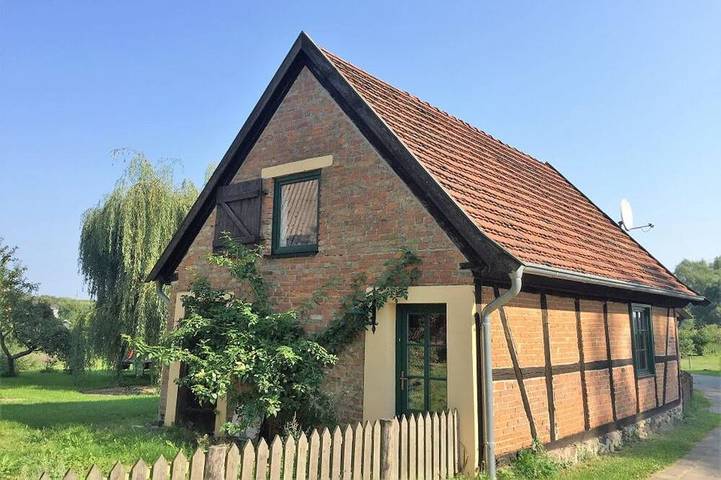 Ferienhaus für 4 Personen, mit Garten in Stuer