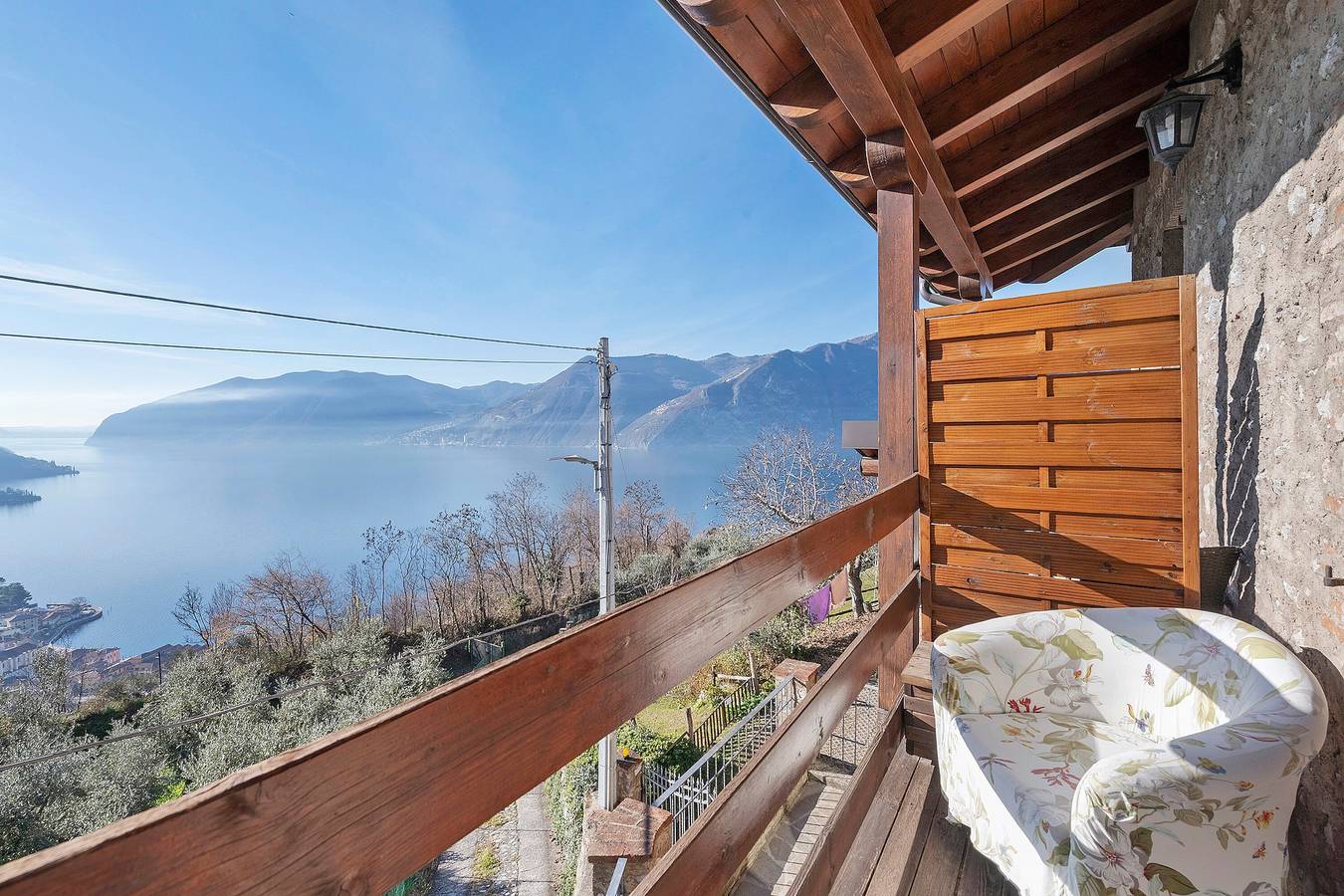 Zimmer „Stanza 2“ mit Seeblick, Wlan und Klimaanlage in Marone, Gemeinde Marone