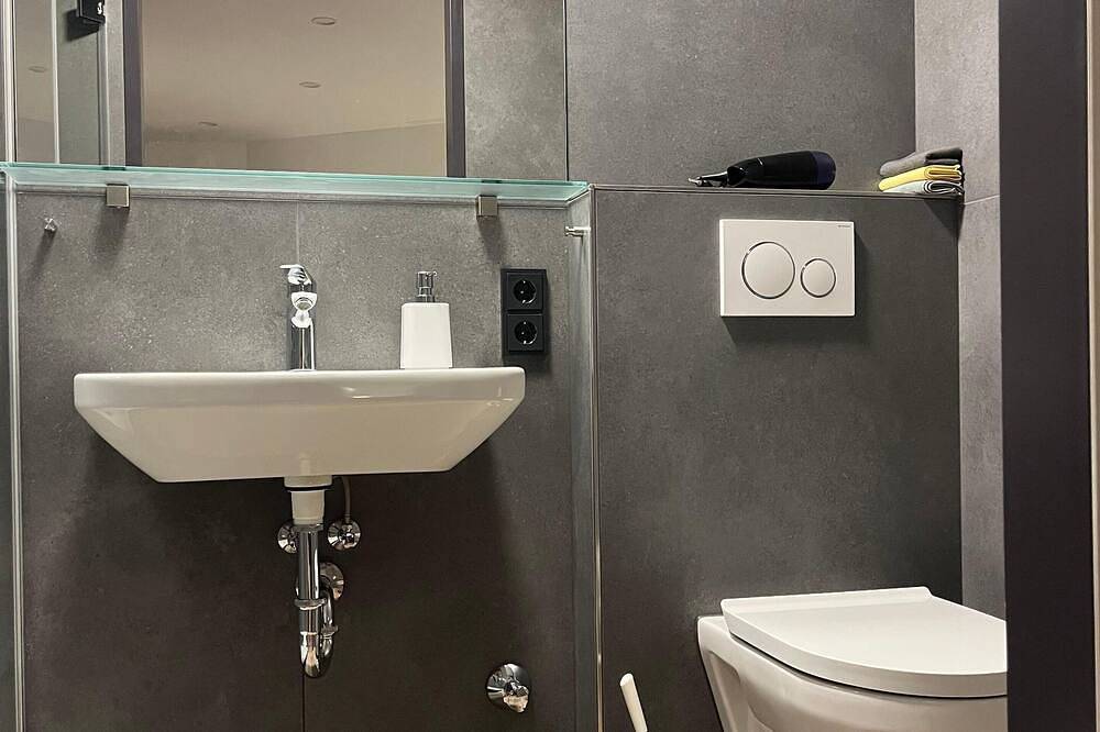 Geheel appartement, Apartment Red Comfort Retreat in Linz, Linz - Wels