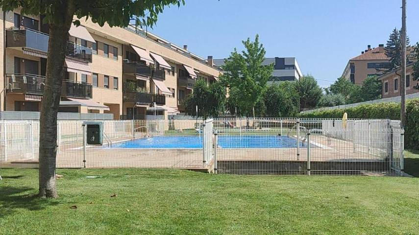 Gîte pour 6 personnes, avec piscine et jardin à Haro - 3