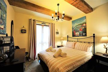 Log Cabin for 6 People in Padstow, Cornwall, Photo 3