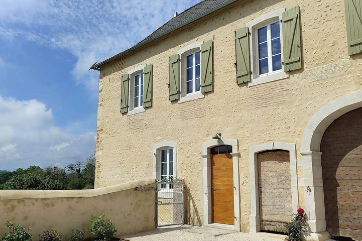 Location de vacances pour 8 personnes à Monein