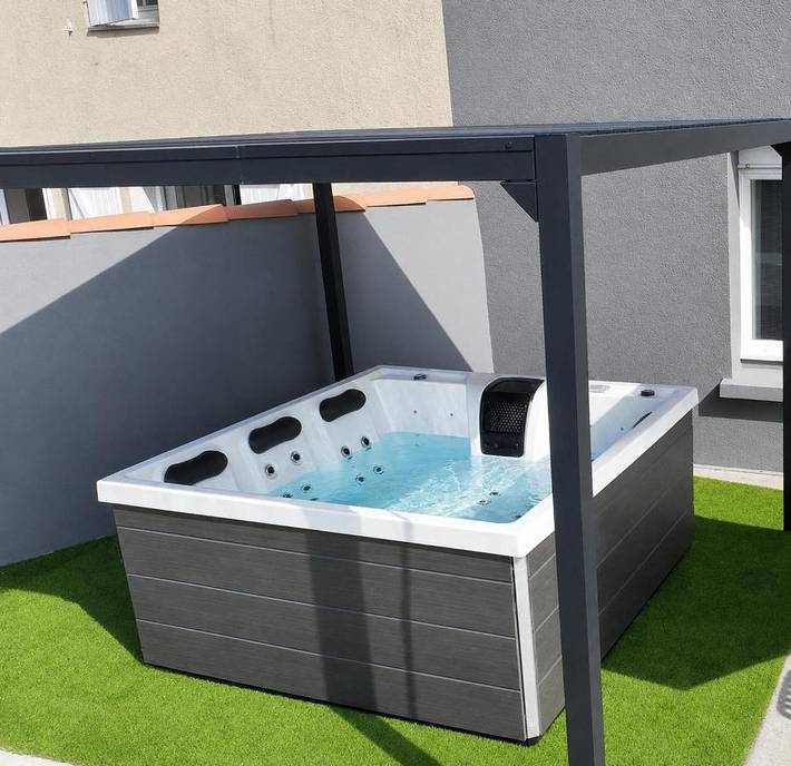 Location de vacances pour 7 personnes, avec jacuzzi et jardin à Mouilleron-le-Captif - 3
